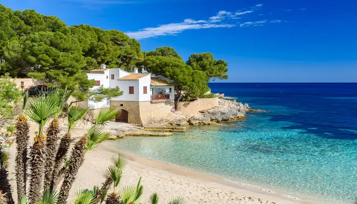Strategic Guide to Finding the Best Beach House Options