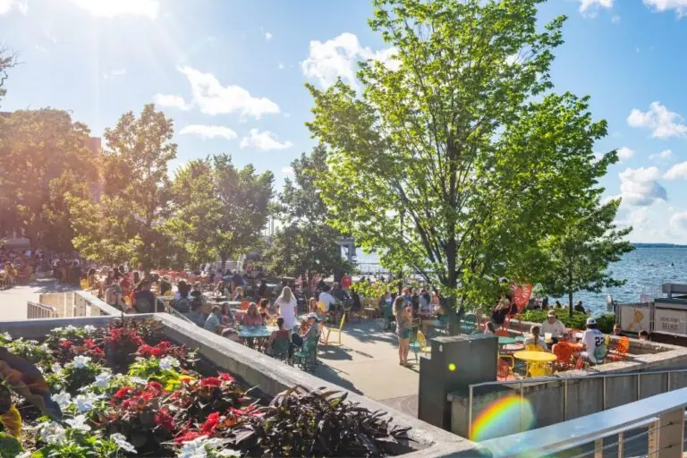 Waterfront Lifestyle Destinations USA: A Guide to Coastal and Lake Living
